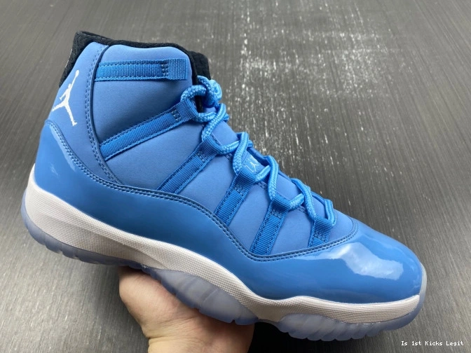 717602-900 29) Ultimate Flight Gift Jordan (11 of 0705